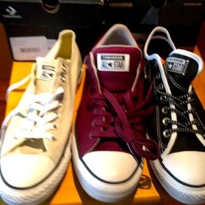 3 pair of mens/women’s converse chuck Taylor’s
